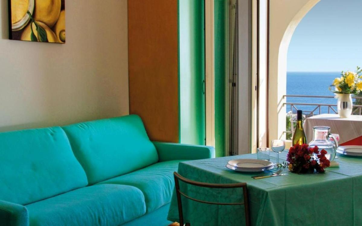 Aparthotel Oasi D'Oriente à Santa Cesarea Terme Extérieur photo