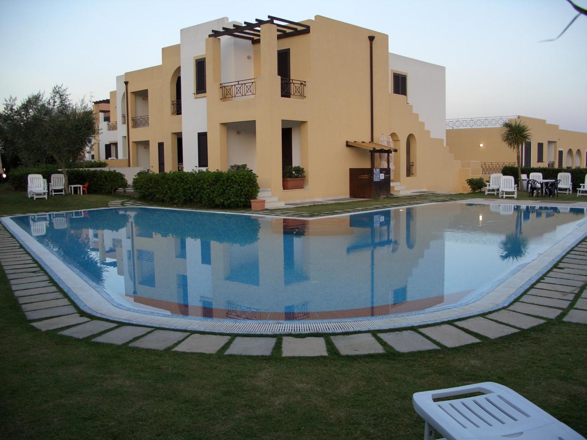 Aparthotel Oasi D'Oriente à Santa Cesarea Terme Extérieur photo