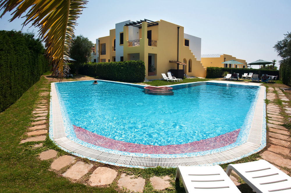 Aparthotel Oasi D'Oriente à Santa Cesarea Terme Extérieur photo